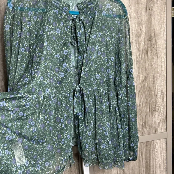 Free People Babydoll Top Mesh Balloon Sleeves Ties in the Back Floral Print Sz S - Picture 7 of 11